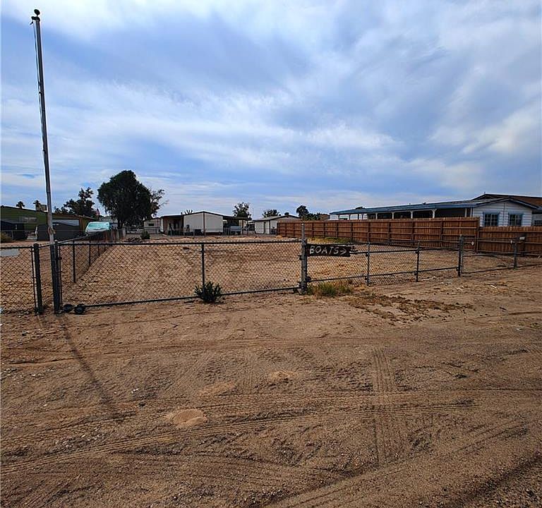1st image of 1050 E Acacia Drive