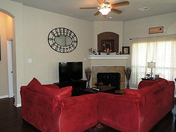 2nd image of 804 Moonbeam Ct