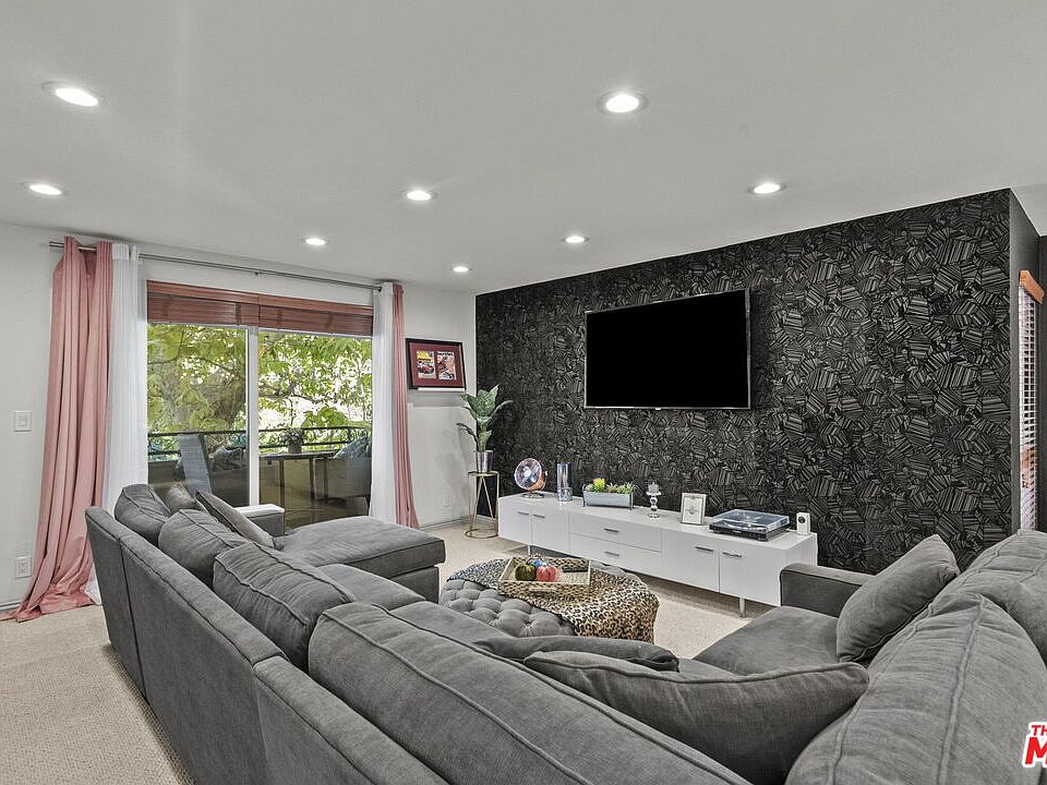 1st image of 6752 Hillpark Dr APT 202