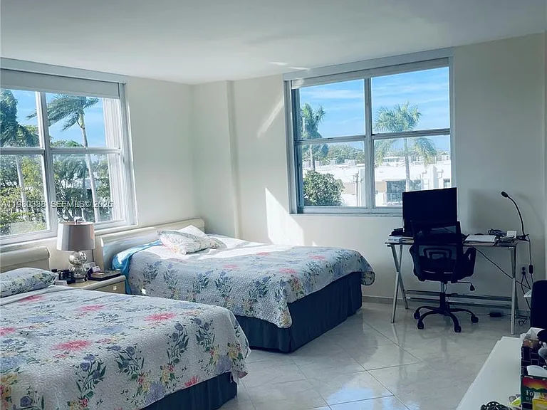11111 Biscayne Blvd #4E — Photo 13