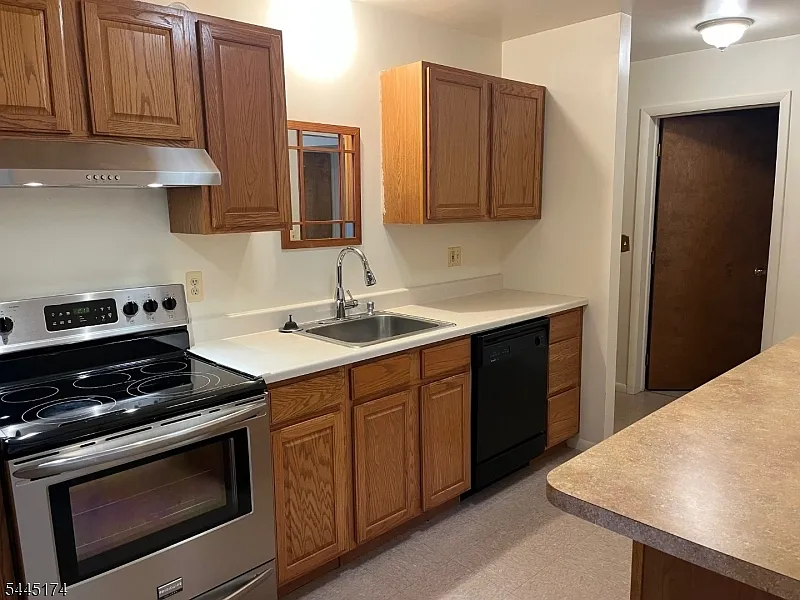 2 bed, 1.0 bath, 1000 sqft, $2,200 — Photo 3