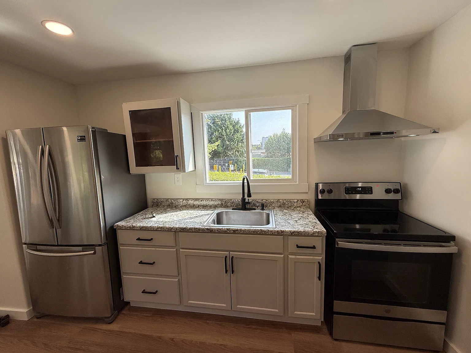 2 bed, 1150 sqft, $2,590 — Photo 2