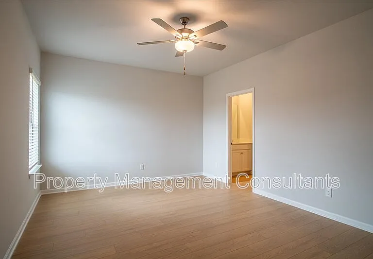 22772 Dashwood Ln — Photo 22