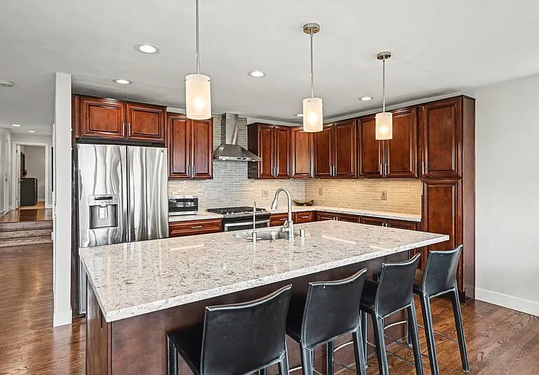 9544 Lake Washington Blvd NE — Photo 12