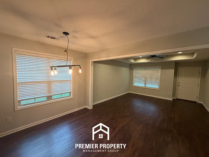 437 Barn Wood Rd — Photo 5