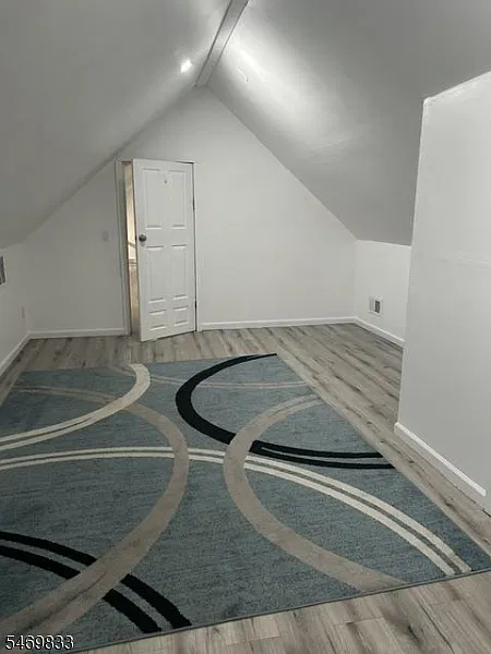 1 bed, 1.0 bath, $2,000 — Photo 4