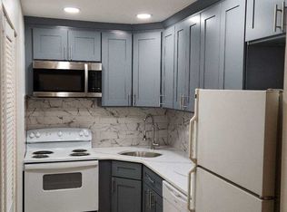 2226 Pileggi Rd #B, Warrington, PA 18976