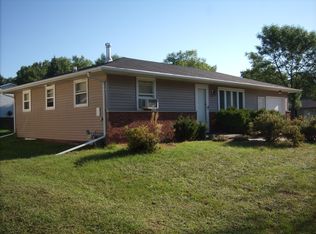2748 Cormier Rd, Green Bay, WI 54304
