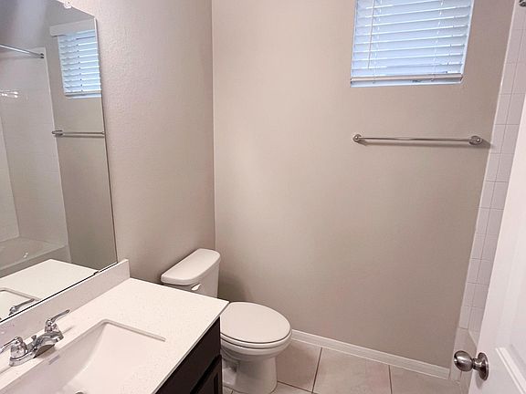 full bath with shower/tub combo