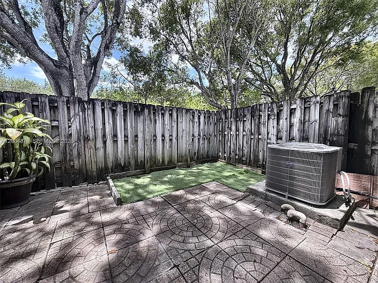 14391 SW 120th Ct #7 — Photo 19