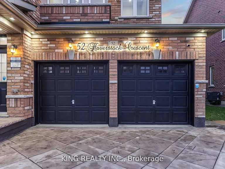 52 Haverstock Cres — Photo 3