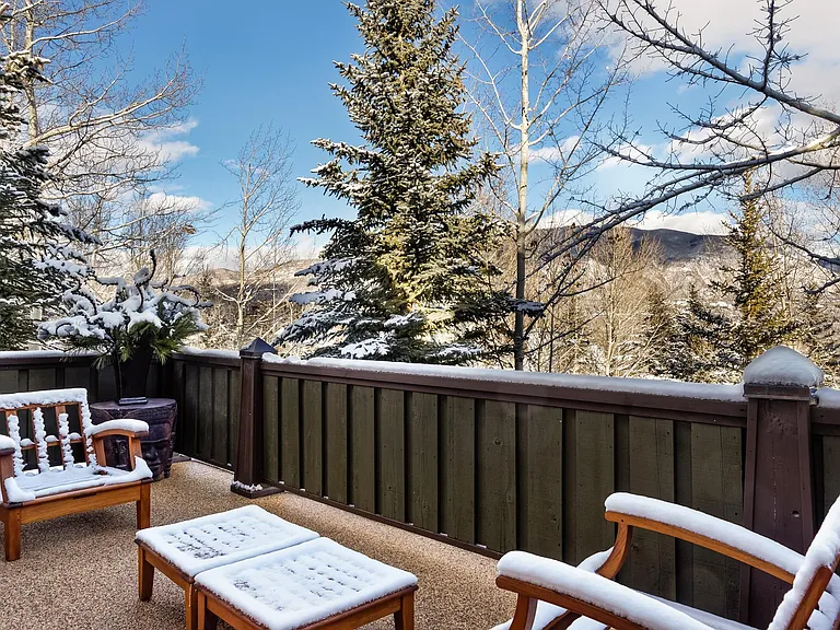 204 Oregon Trl — Photo 19