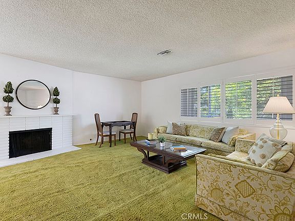 5th image of 10568 Des Moines Ave