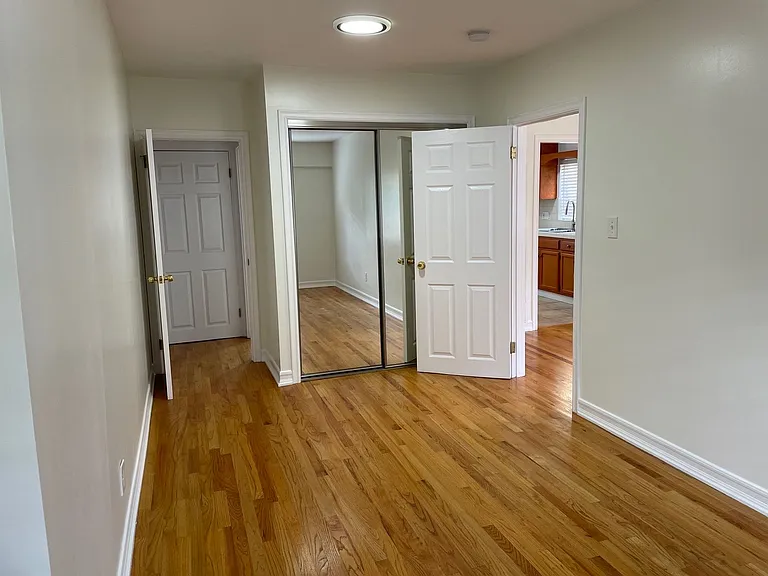 1445 Echo Park Ave — Photo 8