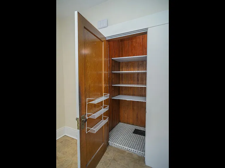 Kitchen Pantry