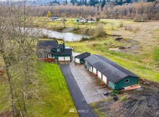 180 Bay Point Dr, Castle Rock, WA 98611