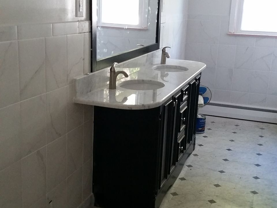 Master bath under const