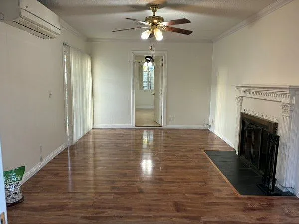Building Photo - 10345 Jardine Ave #A