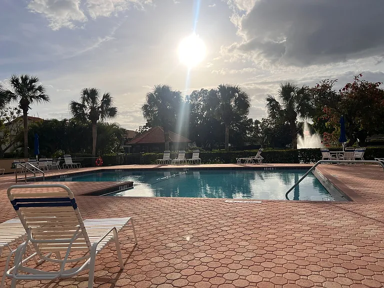 748 Avenida Estancia #B — Photo 36