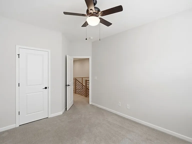615 Myrick Aly — Photo 27