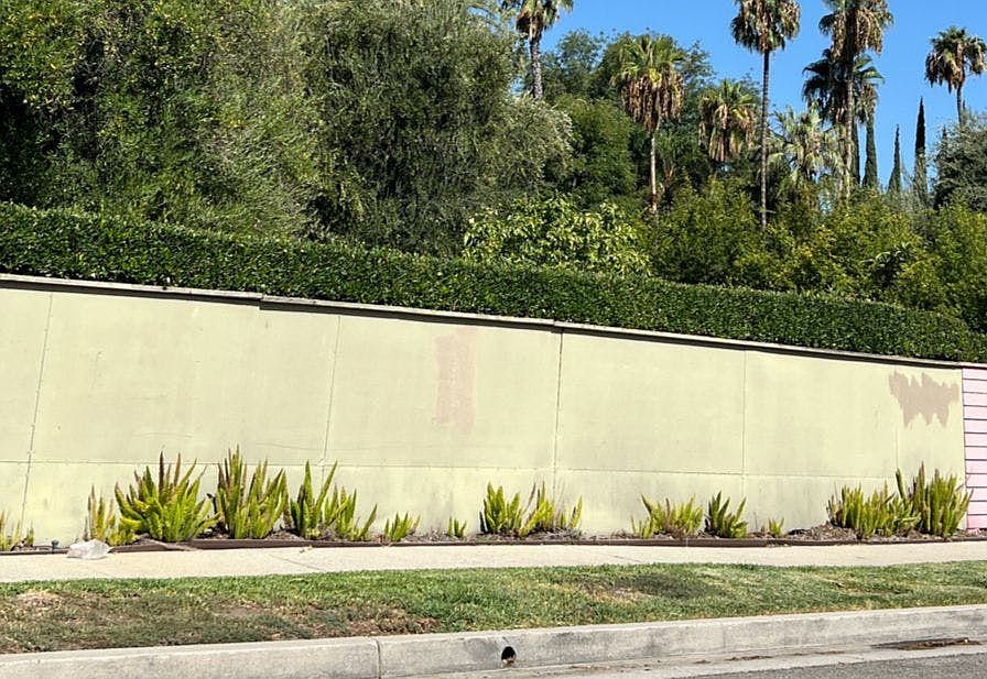 1st image of 6117 Corbin Ave
