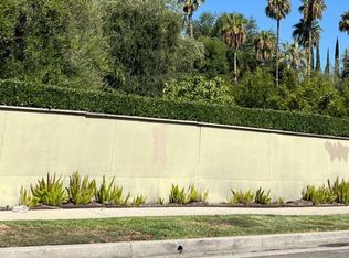 6117 Corbin Ave, Tarzana, CA 91356