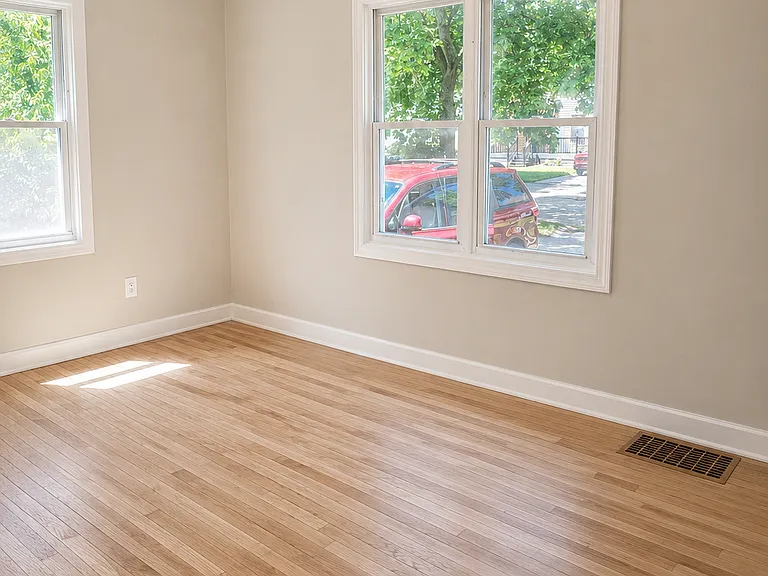 1016 Cleo St — Photo 5