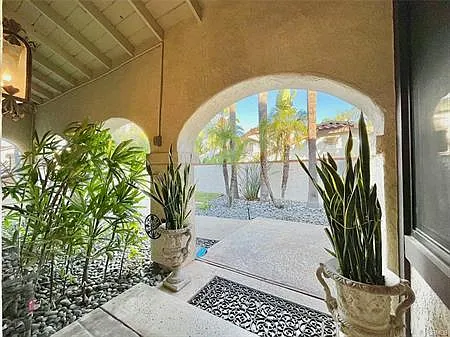 4 Los Coyotes Dr — Photo 10