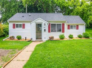 720 De Clark St, Beaver Dam, WI 53916