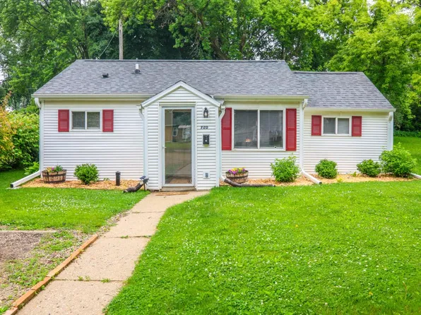 720 De Clark STREET, Beaver Dam, WI 53916