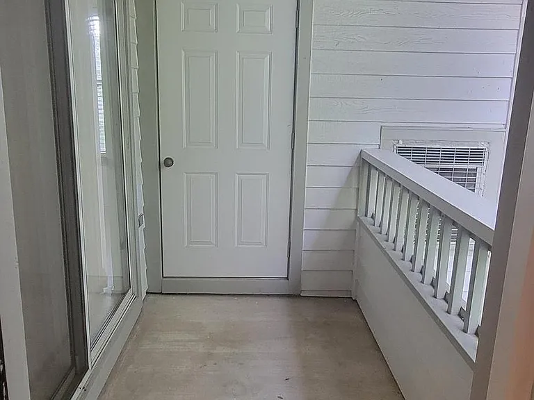 4401 Sedgehurst Dr #303 — Photo 13