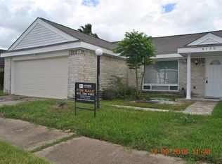 6139 Briar Terrace Dr, Houston, TX 77072
