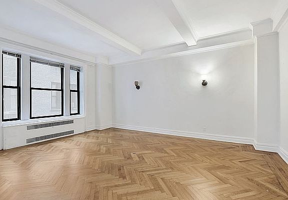 4th image of 525 W End Ave APT 7J