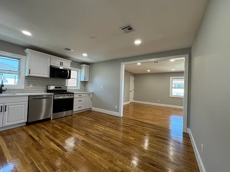 203 Westervelt Pl #2 — Photo 10