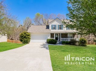 421 Winston Manor Dr, Winder, GA 30680
