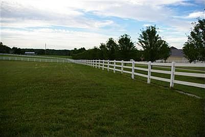 4th image of 4275 S Paint Horse Ln