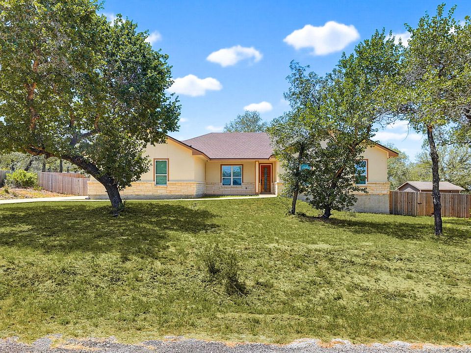 1st image of 160 Log Cabin Way