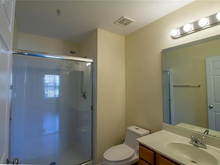 1832 Piedmont Cir — Photo 9