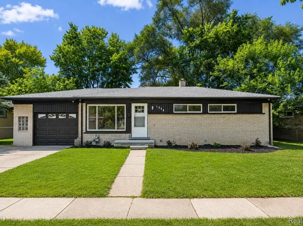 1558 Andrea St, Ypsilanti, MI 48198