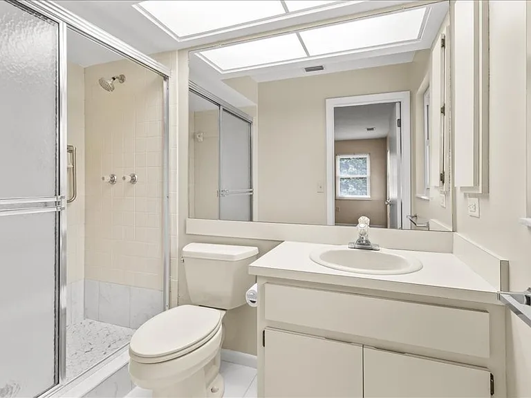3591 N Honeylocust Dr — Photo 12