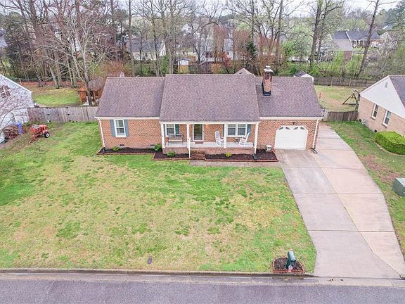 3rd image of 309 Saddle Ct