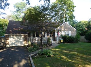235 Lincoln Ave, Sayville, NY 11782