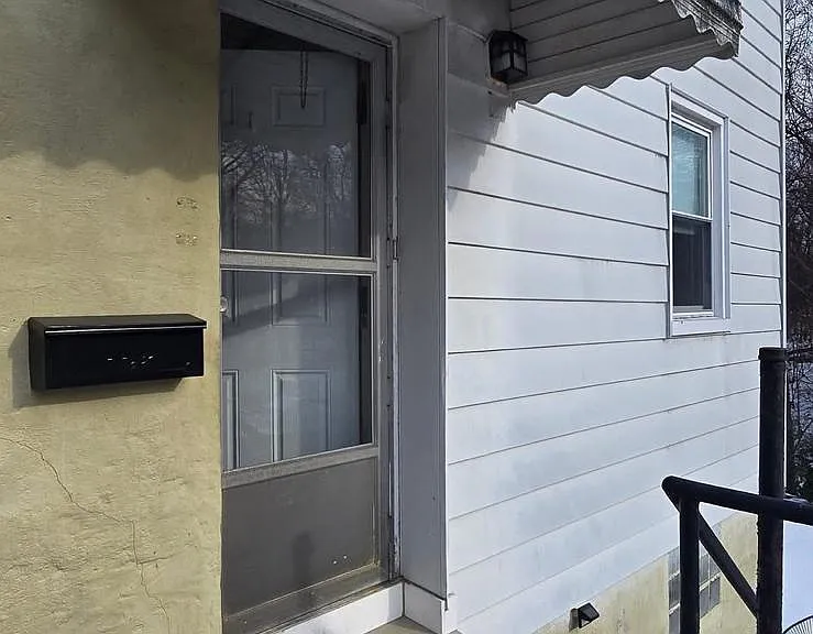 188 Rockne Rd — Photo 6