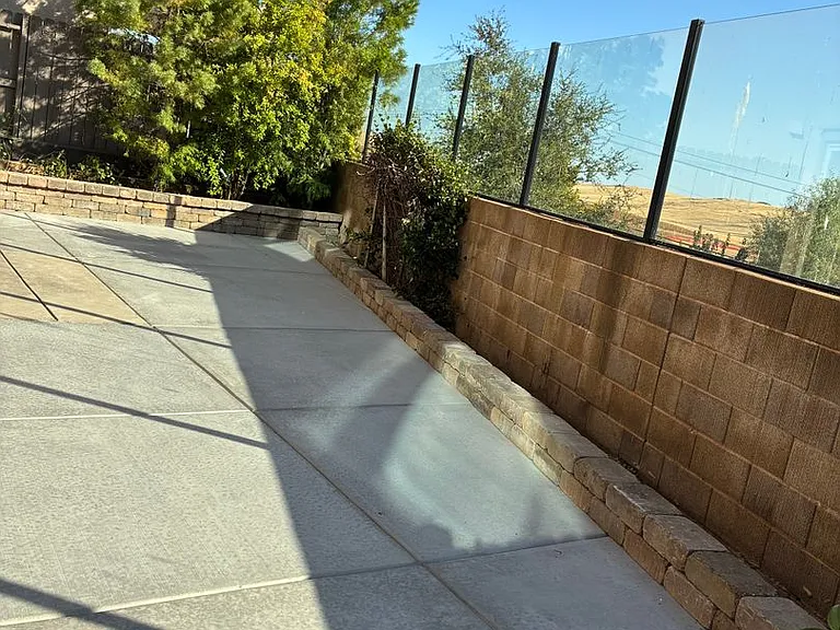 8082 Avanti Dr — Photo 44