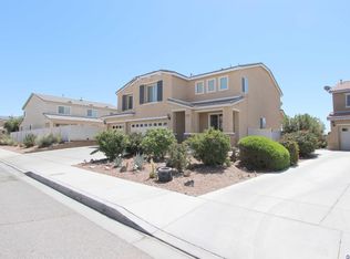15693 Desert Willow St, Victorville, CA 92394
