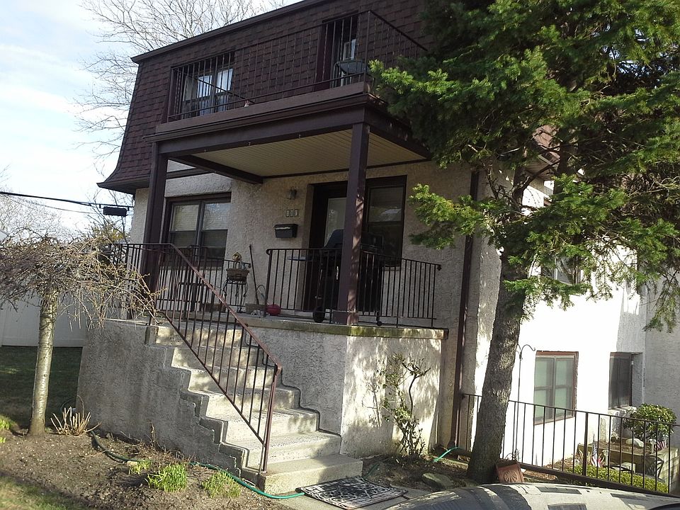 1st image of 136 Albany Blvd