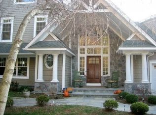 4 Smoke Ridge Dr, Sherman, CT 06784