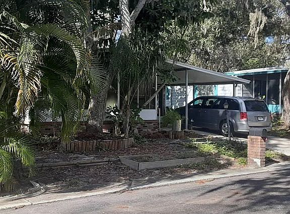 4th image of 3511 Woodcrest Dr