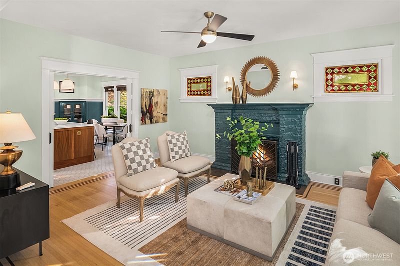 5th image of 1154 18th Avenue E