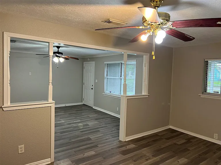 9505 Everglade Dr — Photo 6